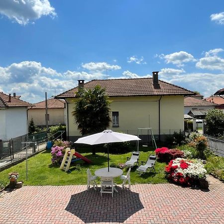 Grandma'S Garden House Villa Angera Bagian luar foto