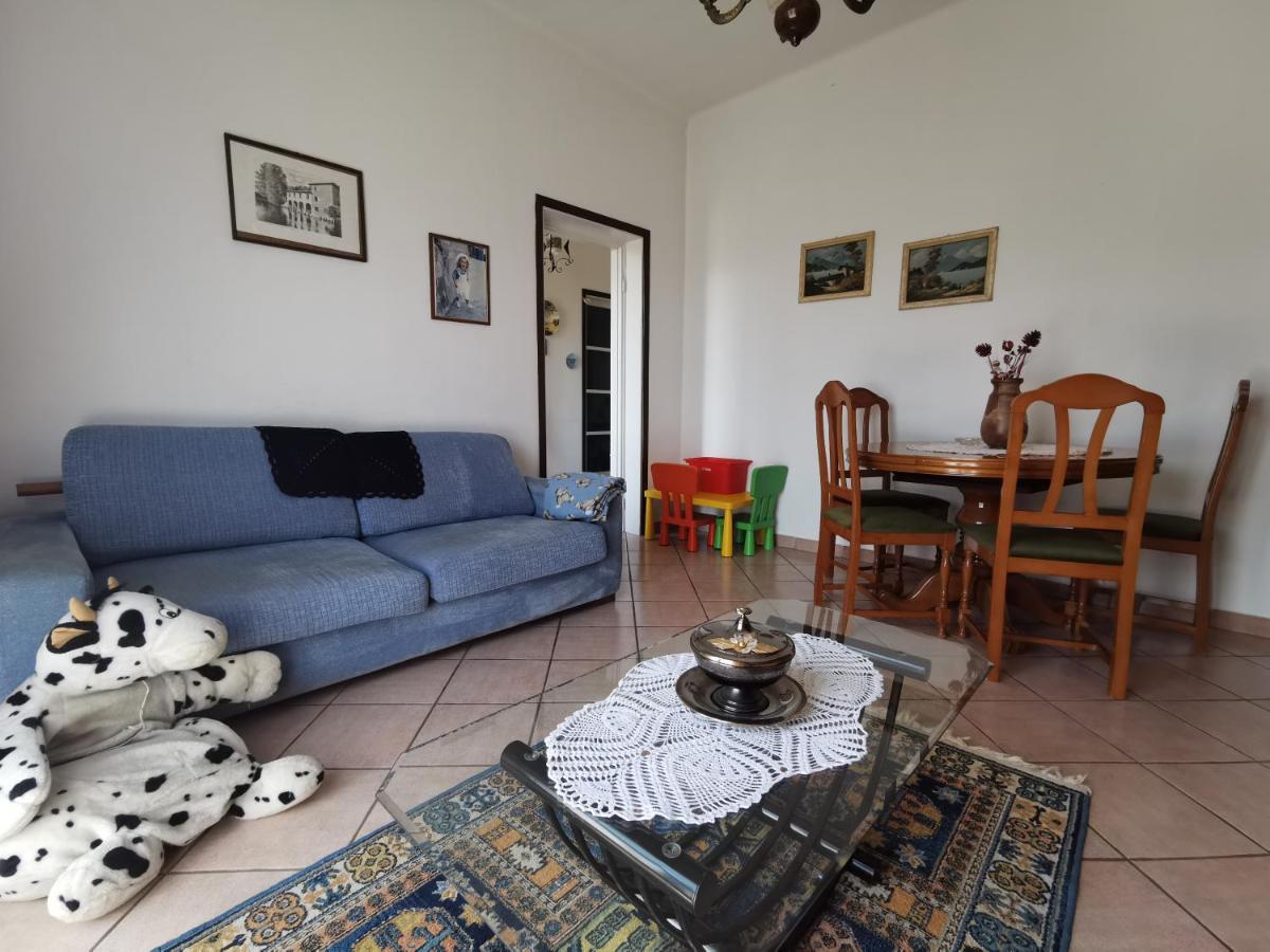 Grandma'S Garden House Villa Angera Bagian luar foto