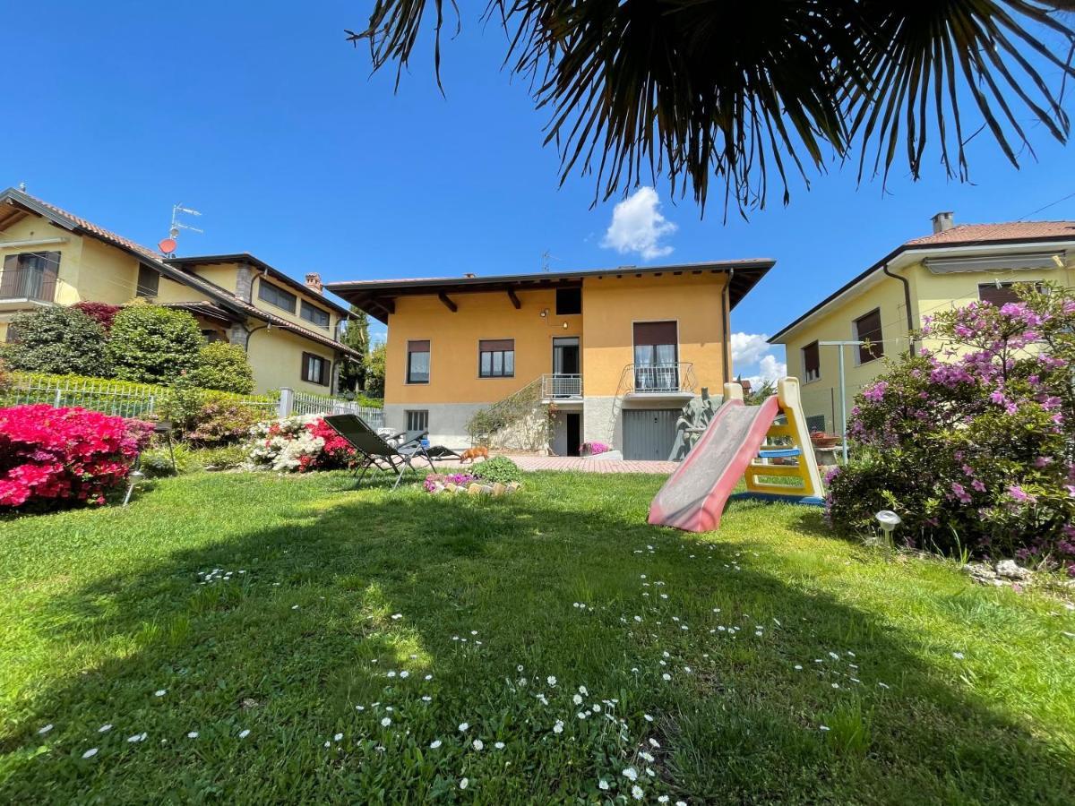 Grandma'S Garden House Villa Angera Bagian luar foto