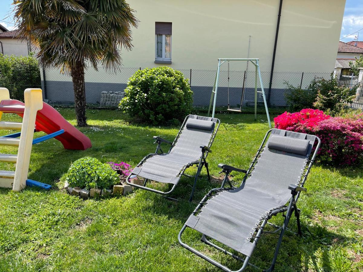 Grandma'S Garden House Villa Angera Bagian luar foto